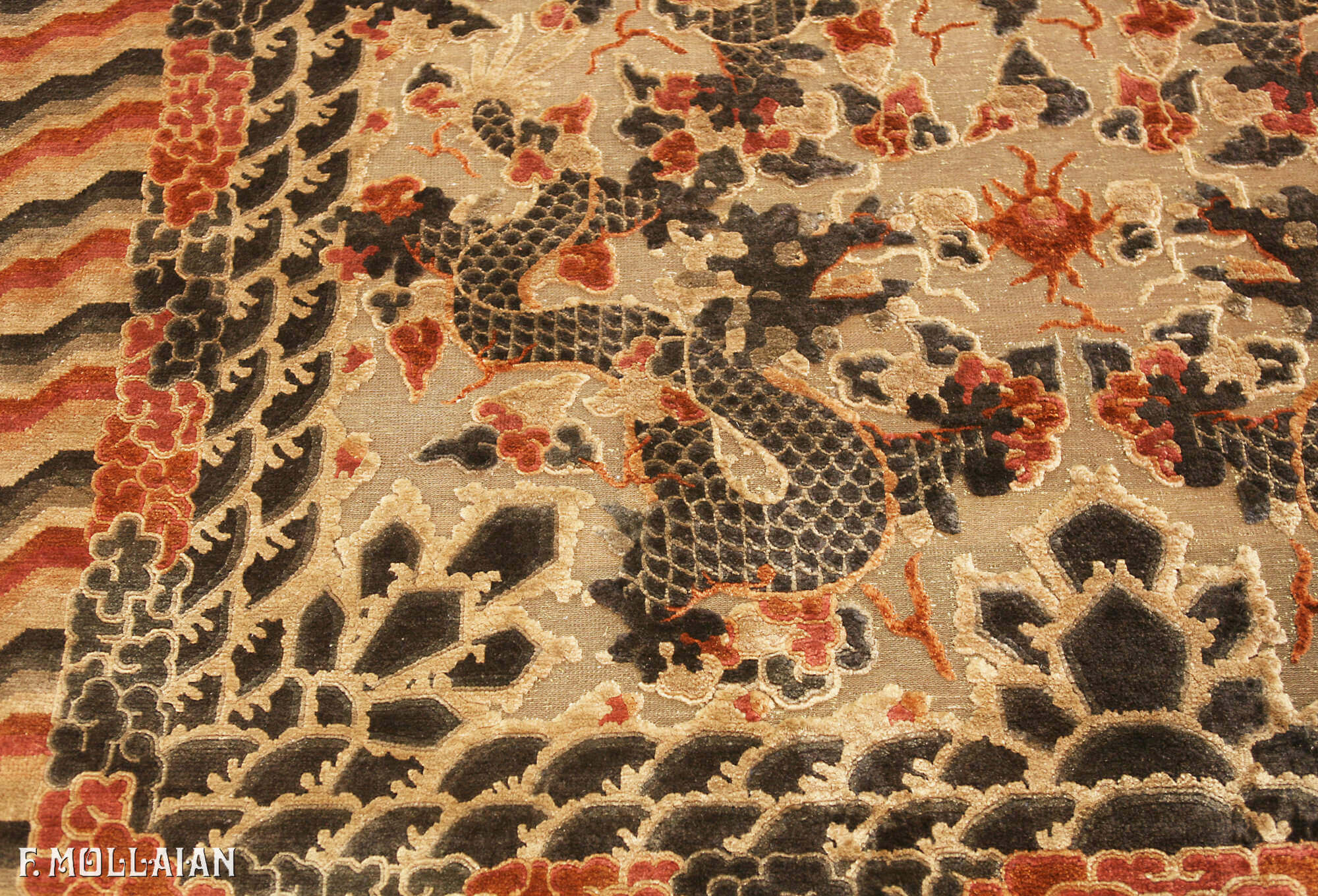 Tapis de Palais Impérial Chinois Antique en Soie et Métal n°:71420945